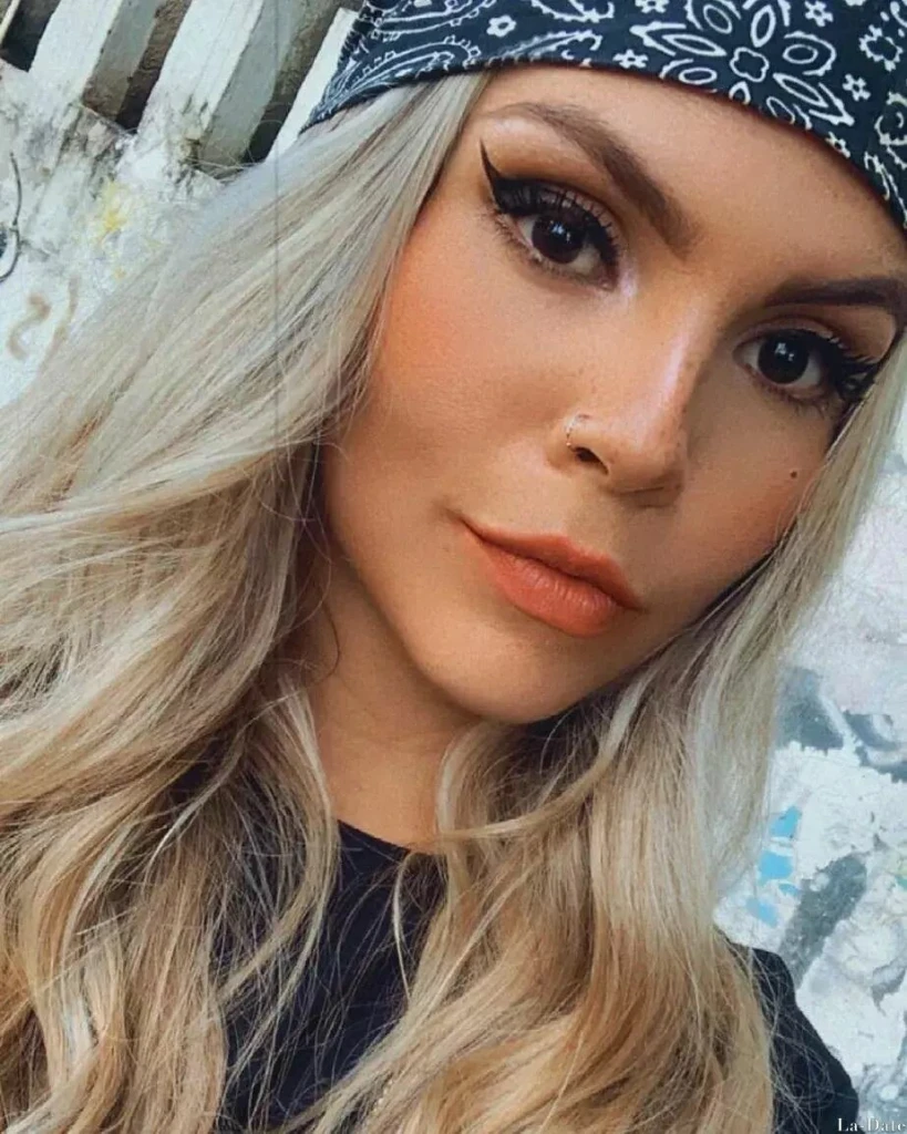 Vianey Profile image 4