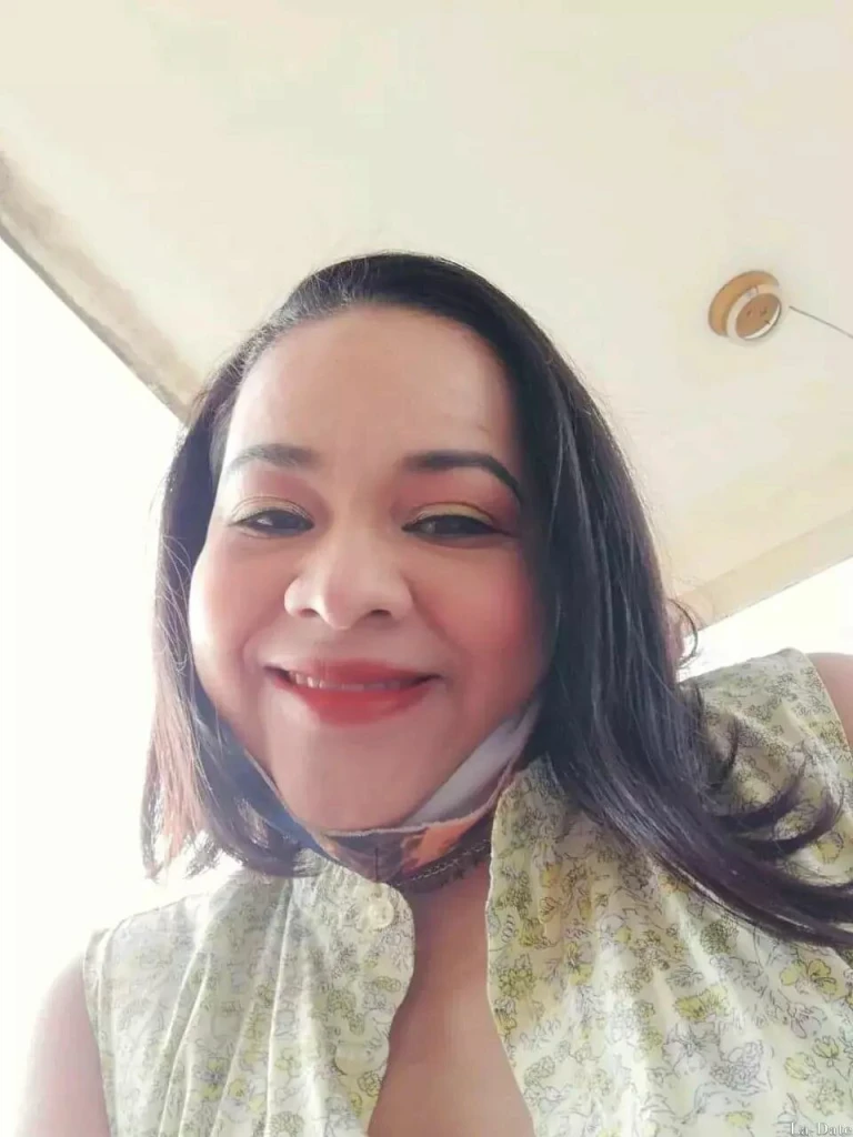 Yeniree Profile image 1