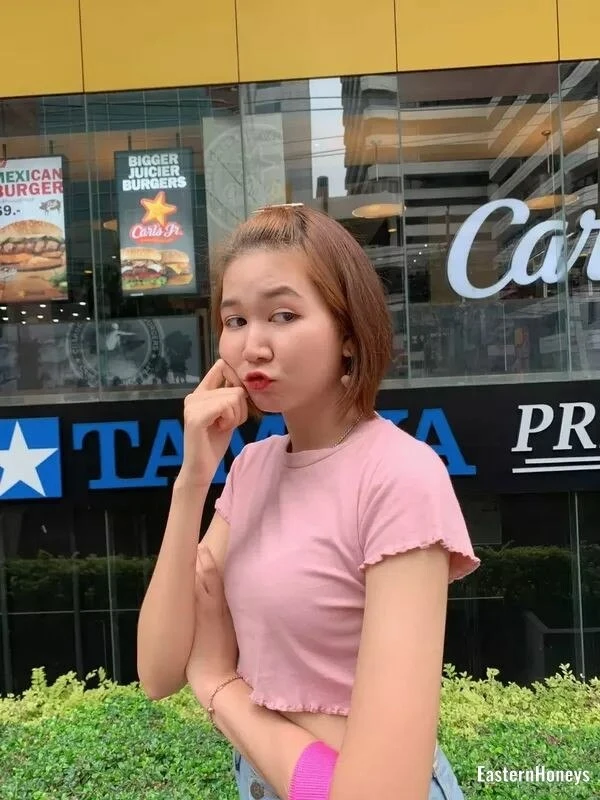 Woranut Profile image 4