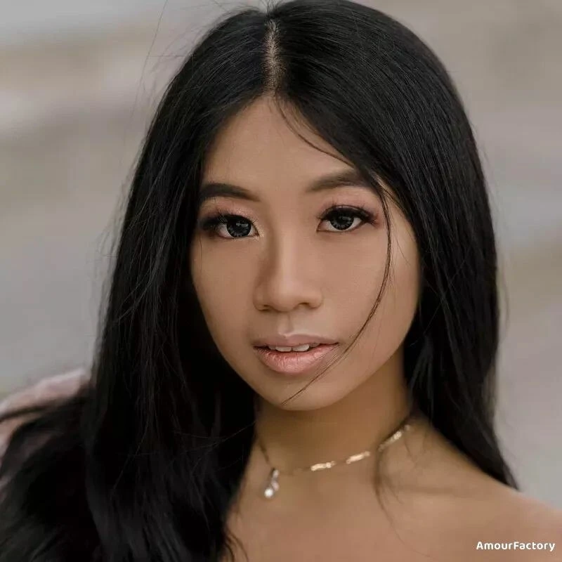 Layla Profile image 2