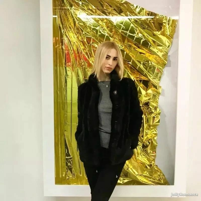 Vlada Profile image 1