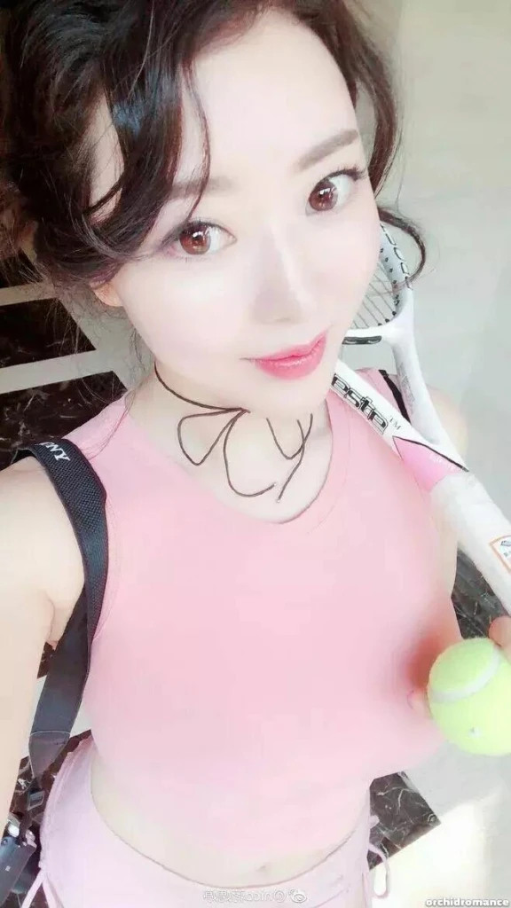 Ling Profile image 2