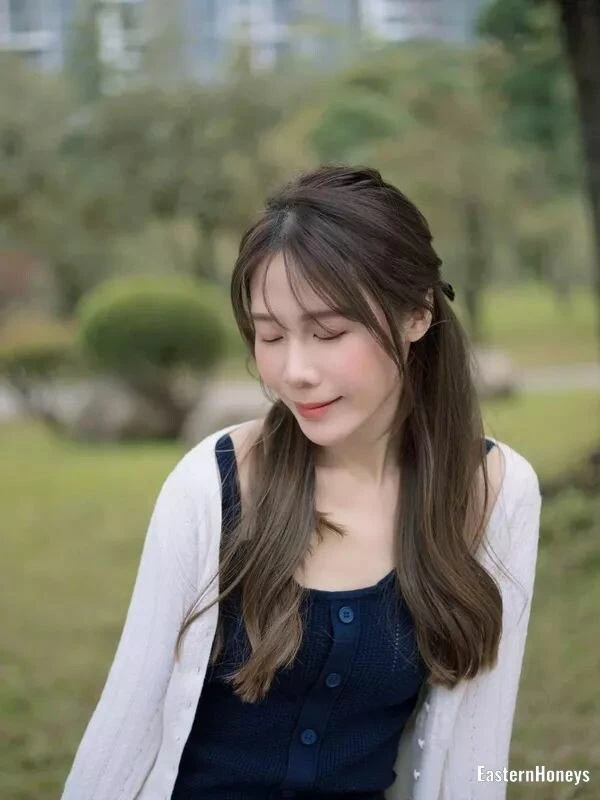 Liping Profile image 3