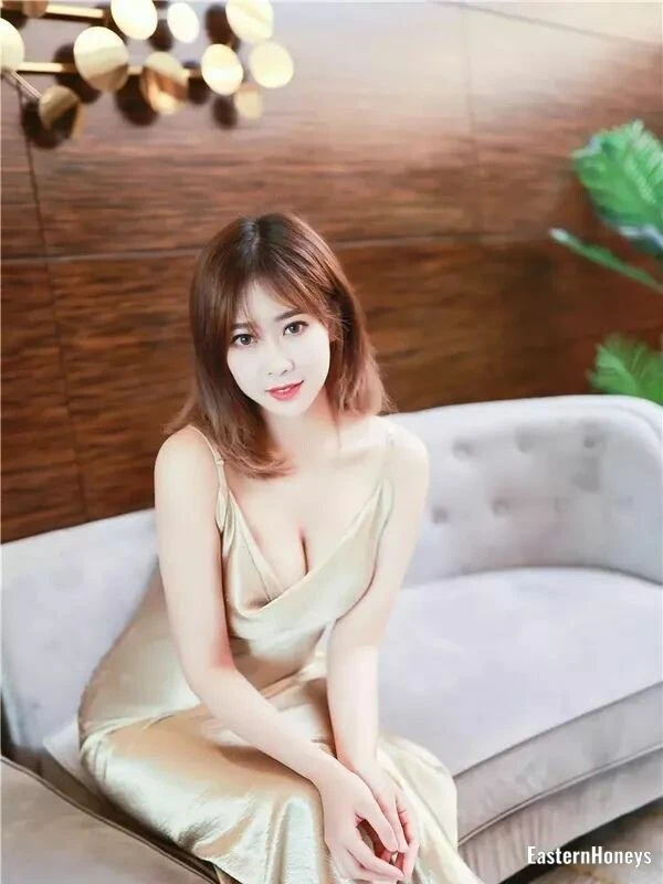 Bella Profile image 1