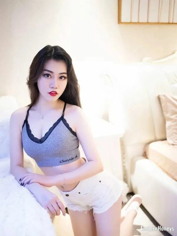 Hong Profile image 2