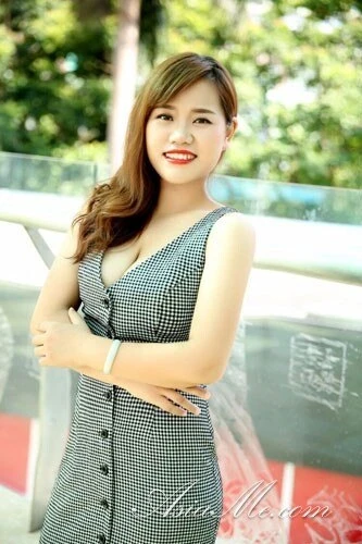 Paula Profile image 3