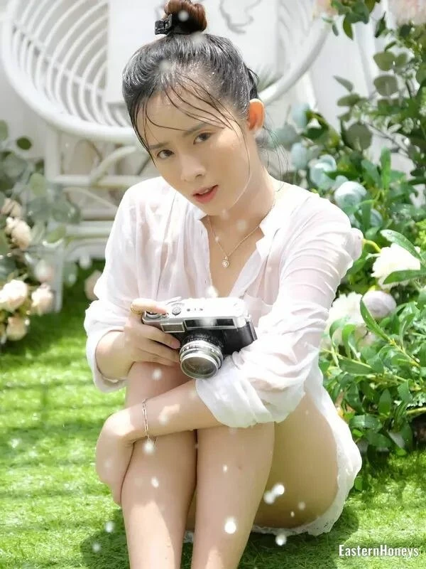 Lily Profile image 1