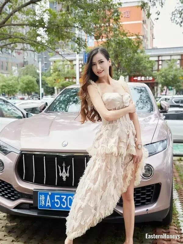 Yiwen Profile image 2