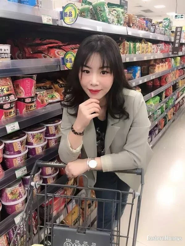 Yingju Profile image 1