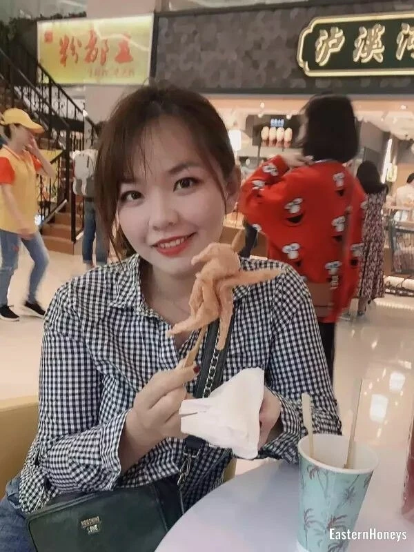 Xiaohong Profile image 4