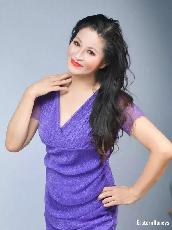 Paula Profile image 1