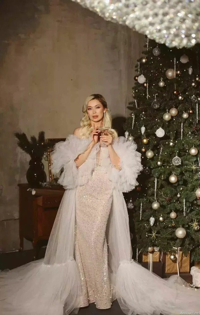 Elena Profile image 1