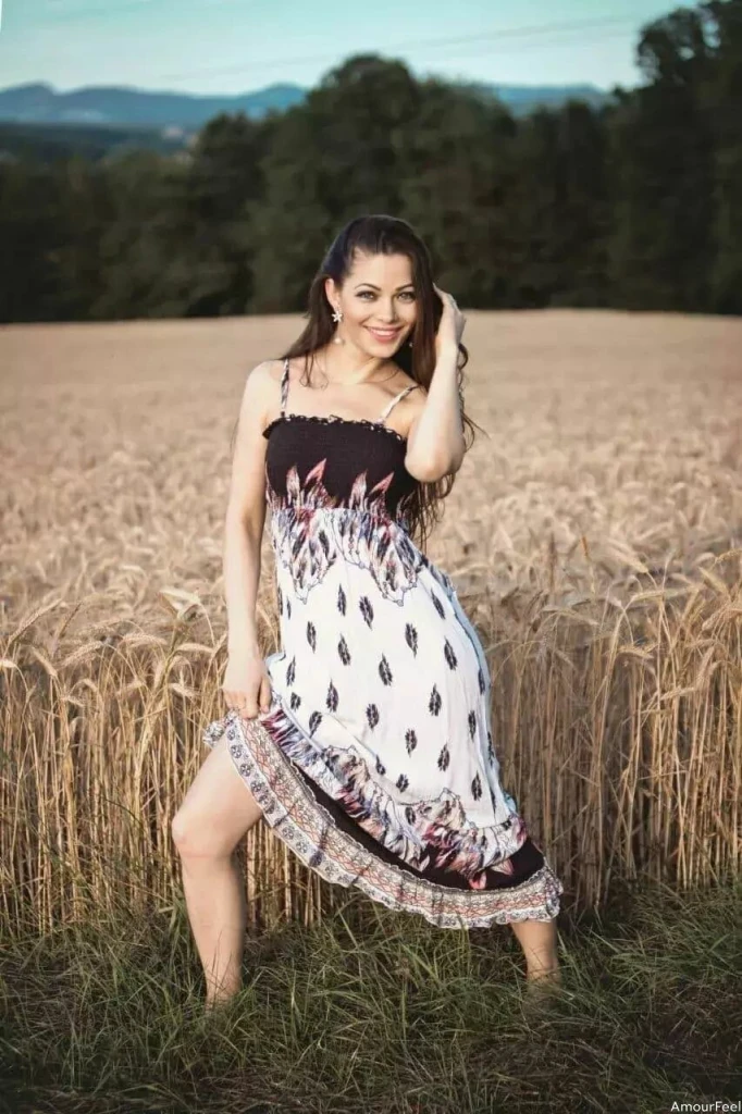 Olena Profile image 6