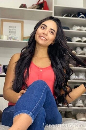 Yenny Profile image 1