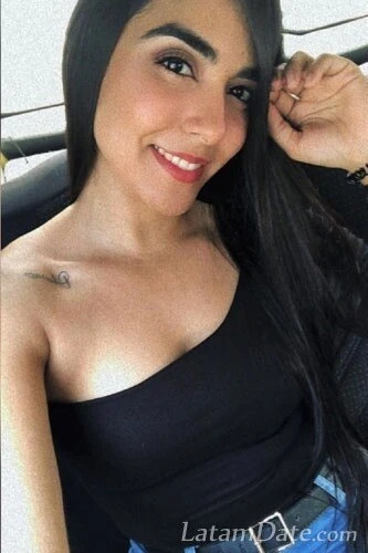 Yenny Profile image 3