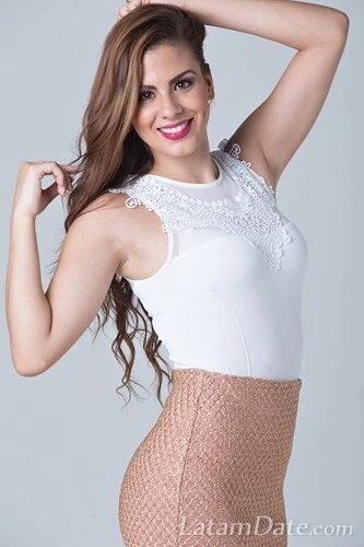 Estefania Profile image 2