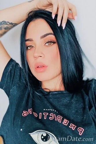 Jazmin Profile image 1