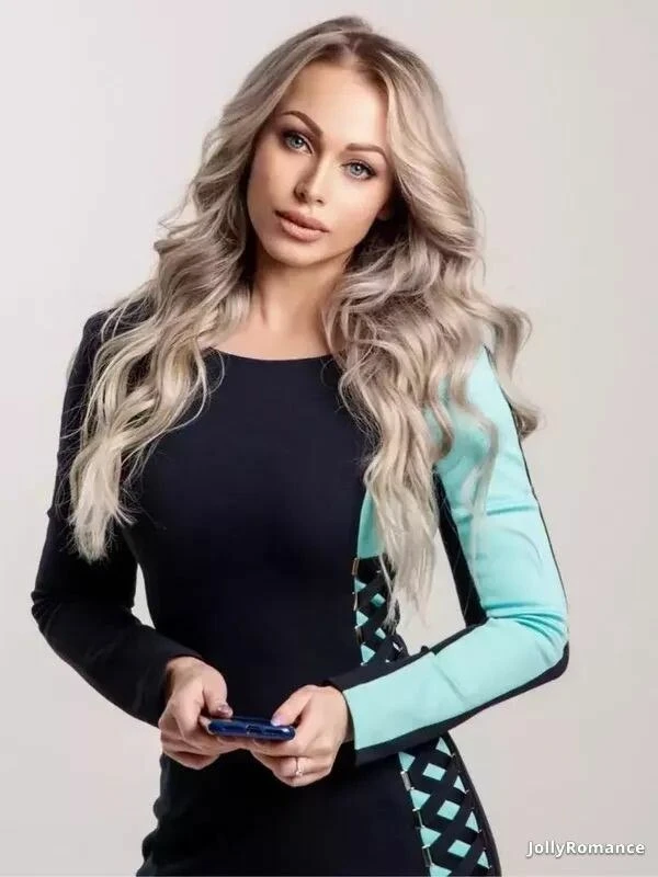 Larisa Profile image 5