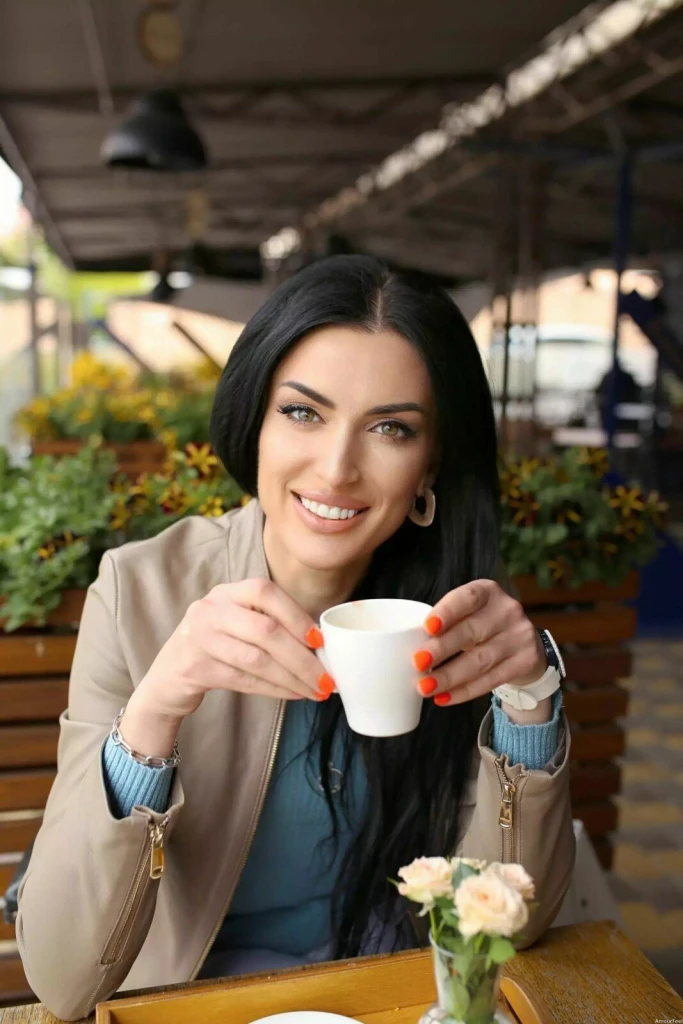 Inna Profile image 5