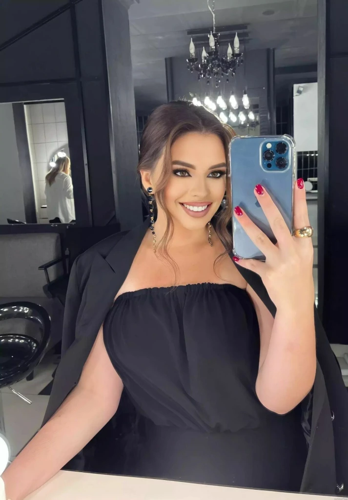 Lyudmila Profile image 6