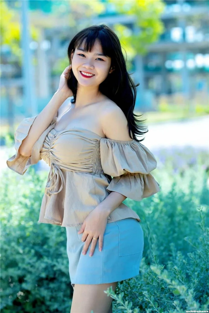 Bui Thi Profile image 1