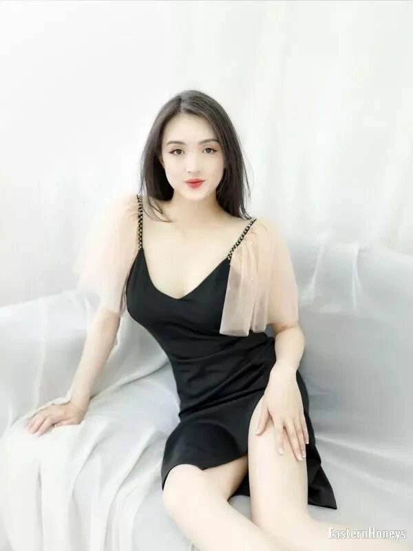 Lynda Profile image 1