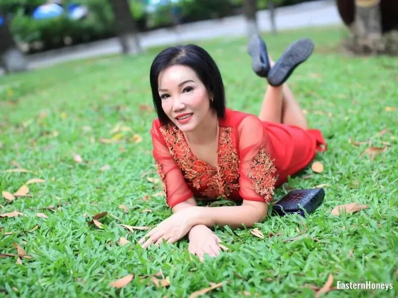 Hellen Profile image 2