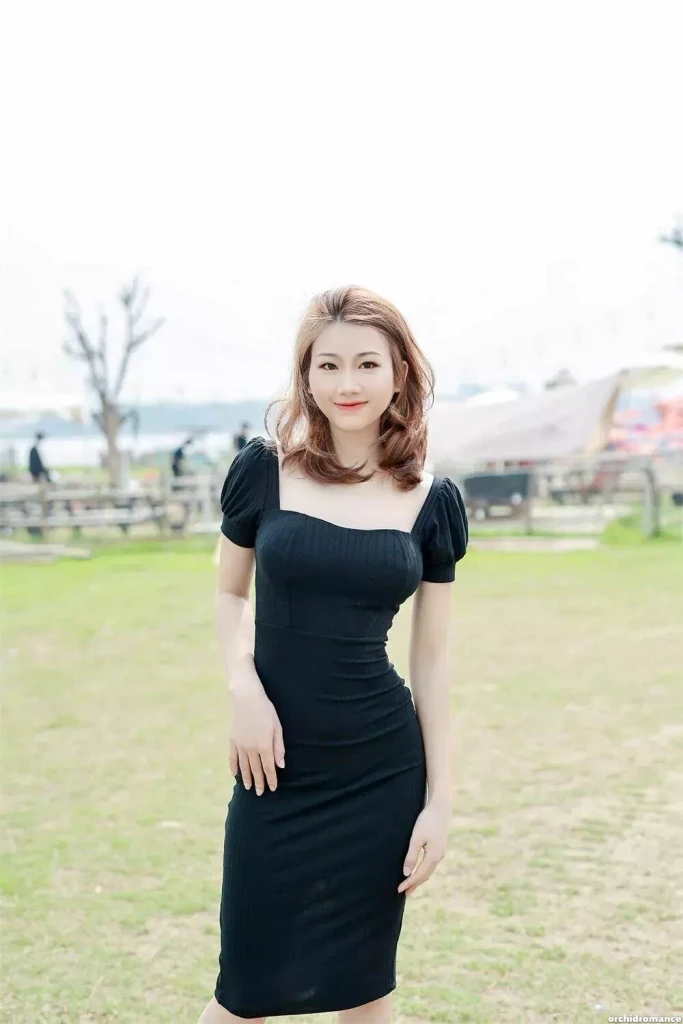 Tram Profile image 3