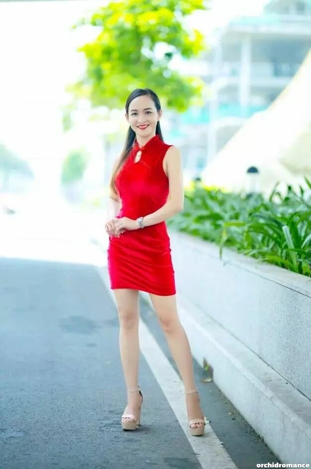 Thuy Profile image 3