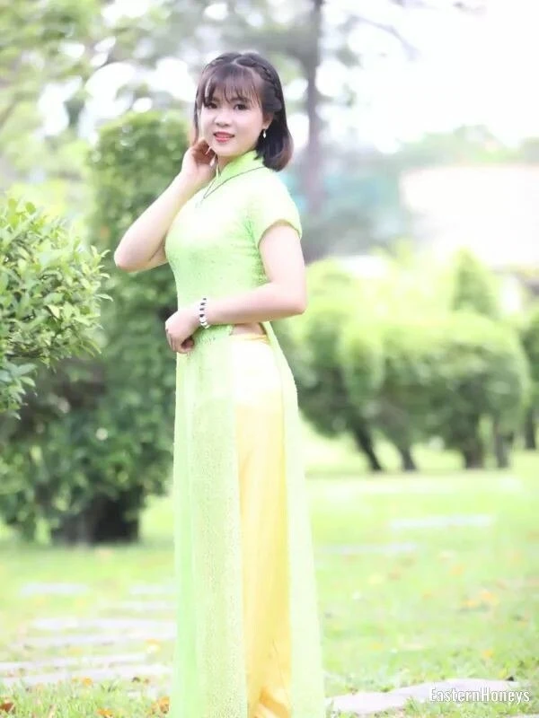 Bess Profile image 1