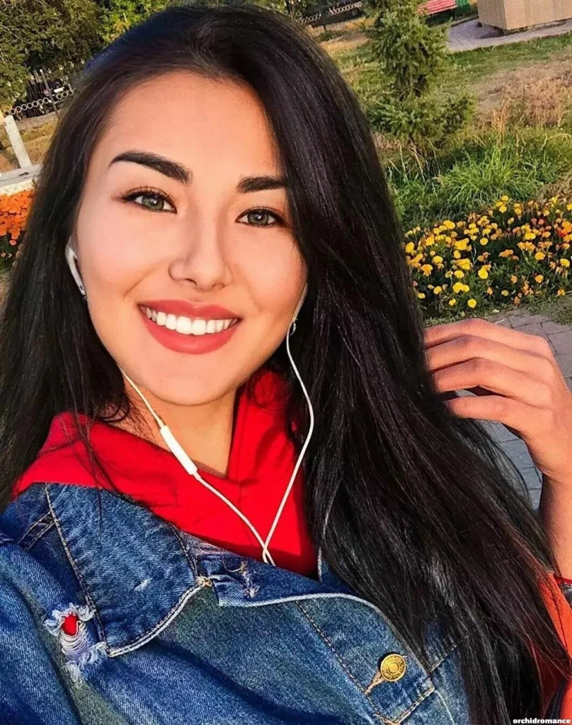 Alina Profile image 4