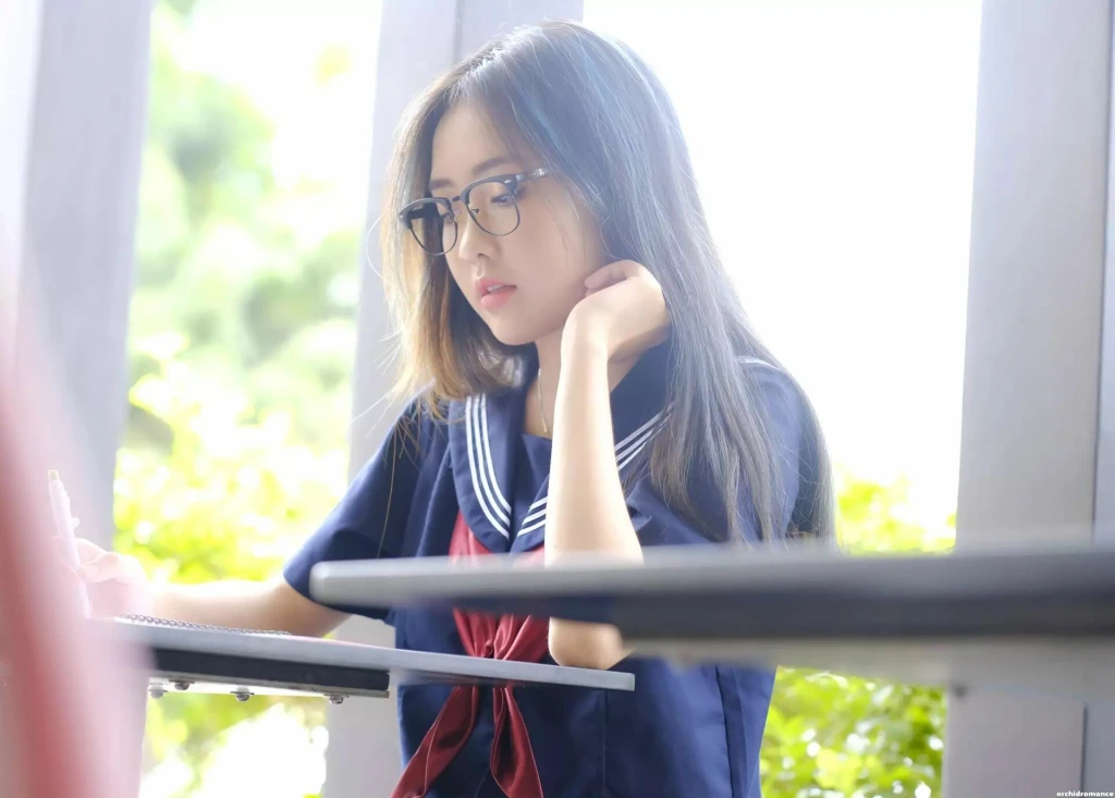 Diana Profile image 6