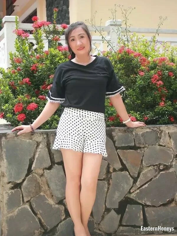 Tiffany Profile image 2