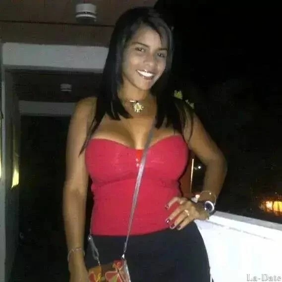 Ana Karina Profile image 3