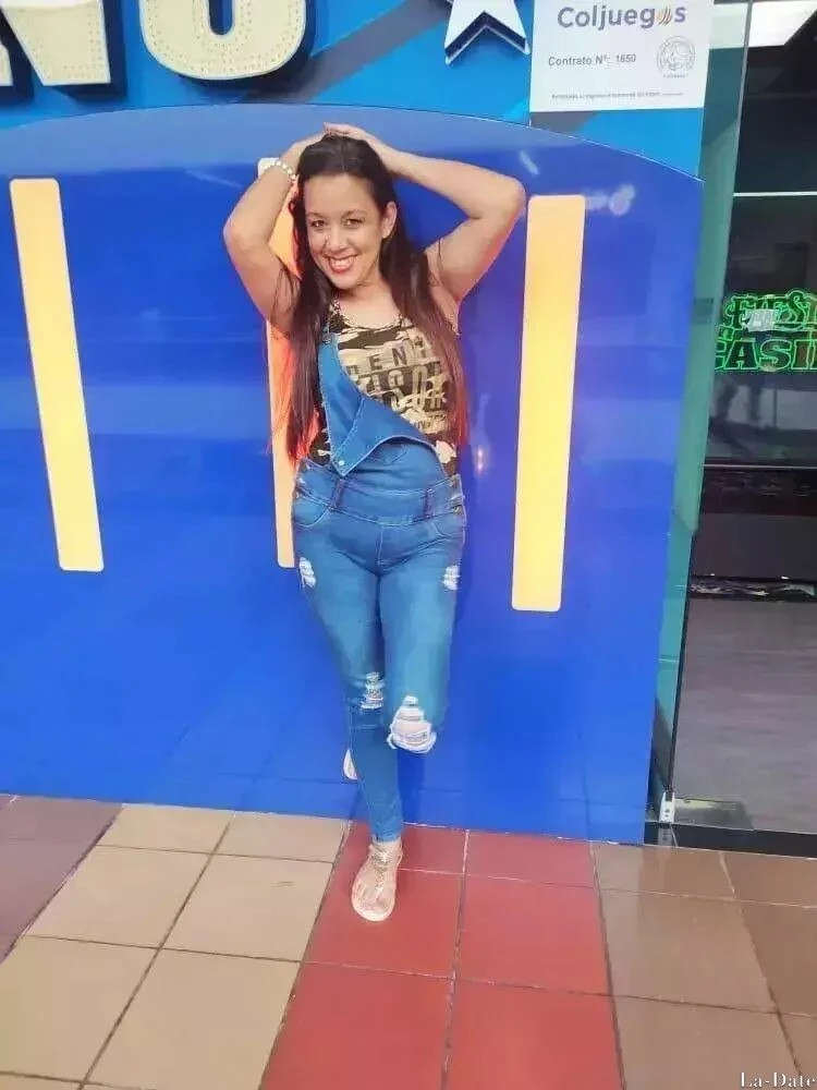 Doris Profile image 1