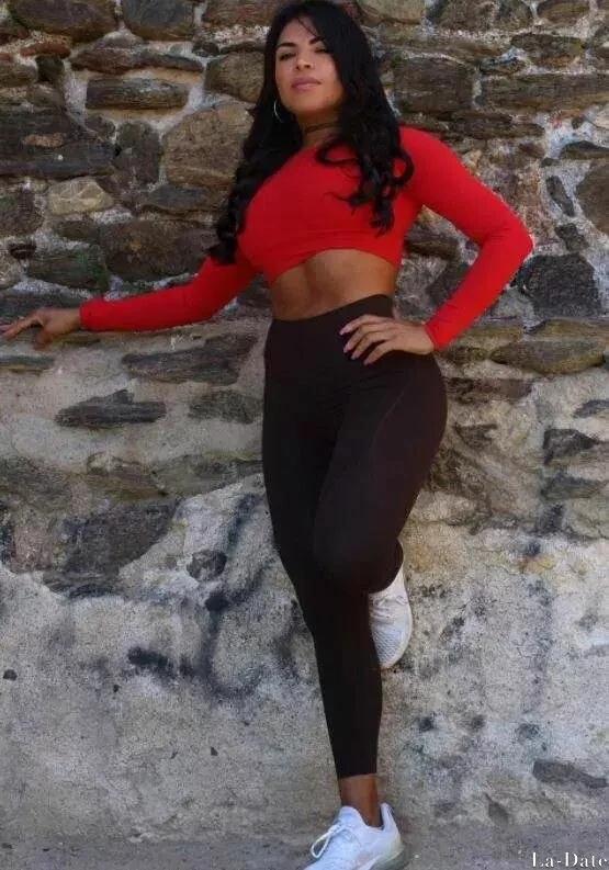 Alexandra Profile image 3