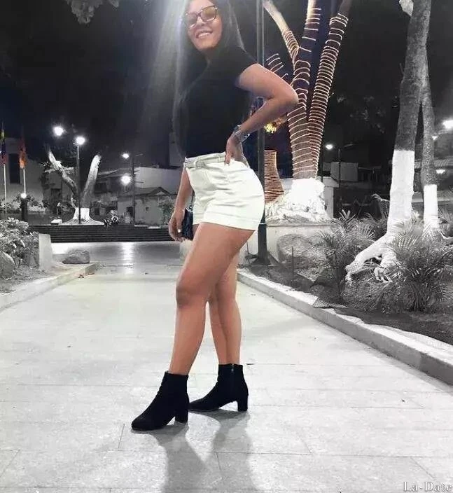 Karla Profile image 2