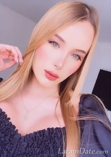 FERNANDA Profile image 1