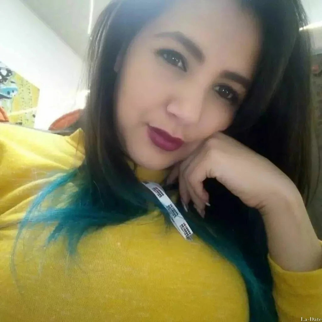 Francelys Profile image 2