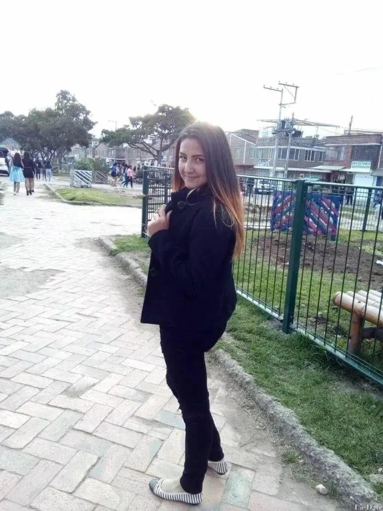 Francelys Profile image 1