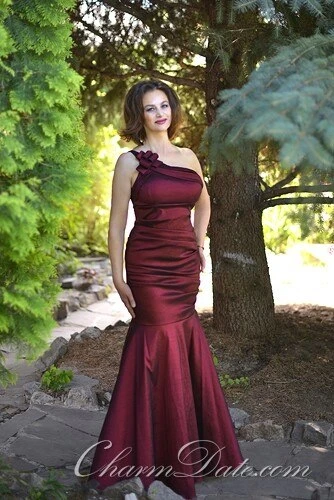 Olesya Profile image 2