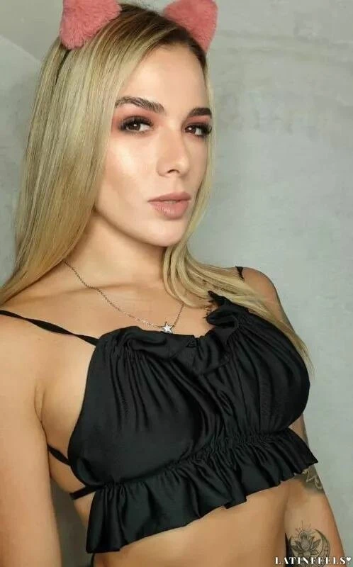 Lina Profile image 2