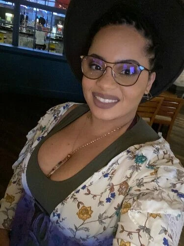 Lisa Profile image 2