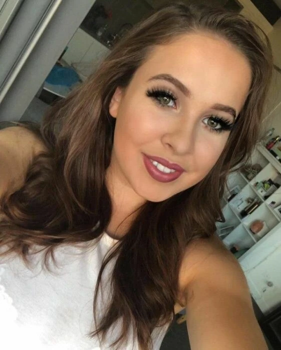 Slov3 Profile image 2