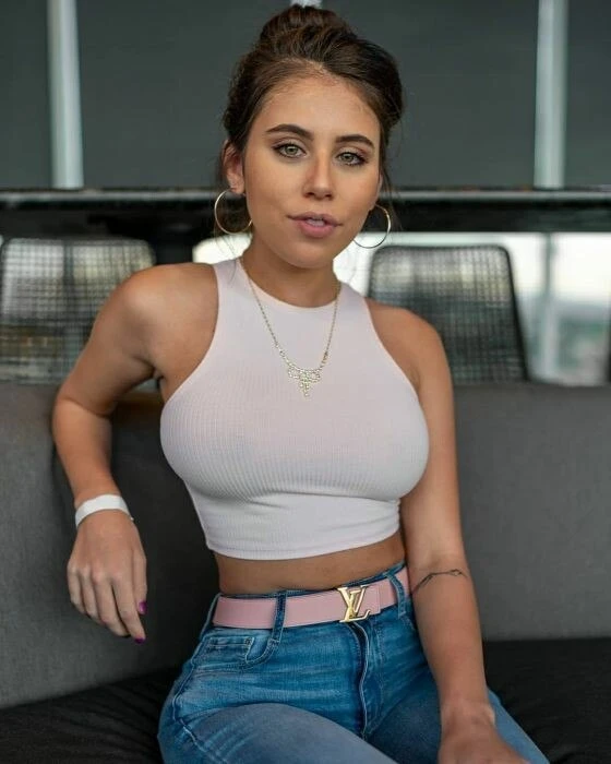 liyaikoo6 Profile image 4