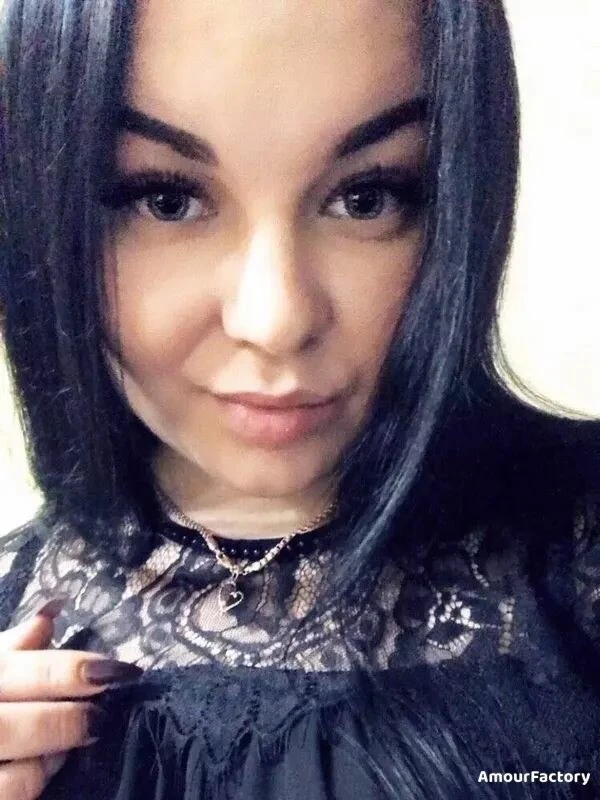 Natalia Profile image 2