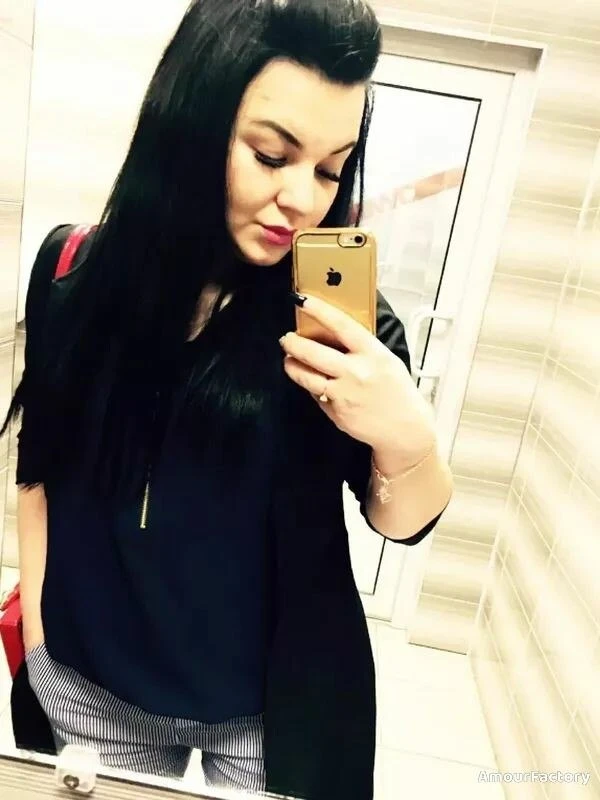 Natalia Profile image 1