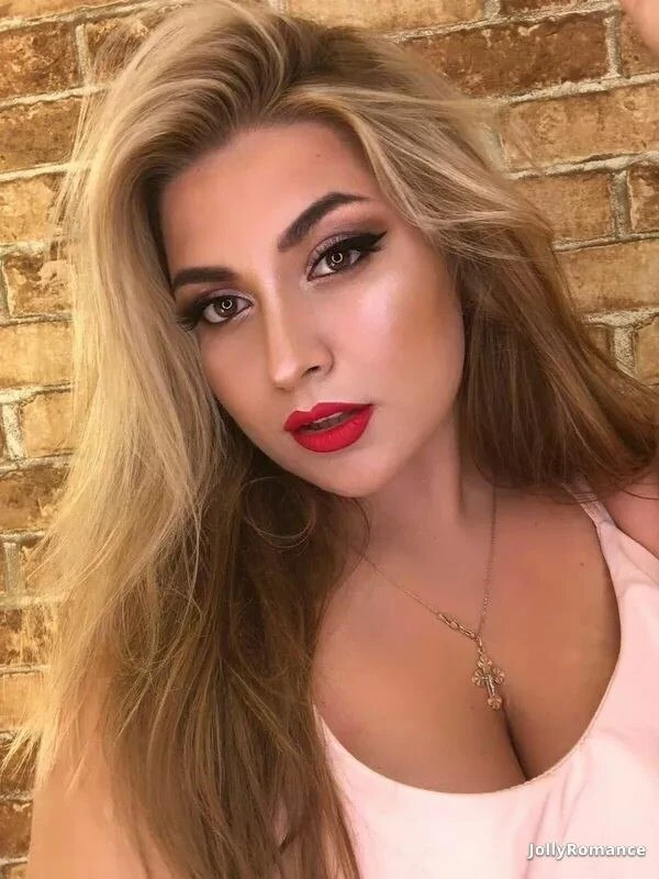 Tatiana Profile image 3