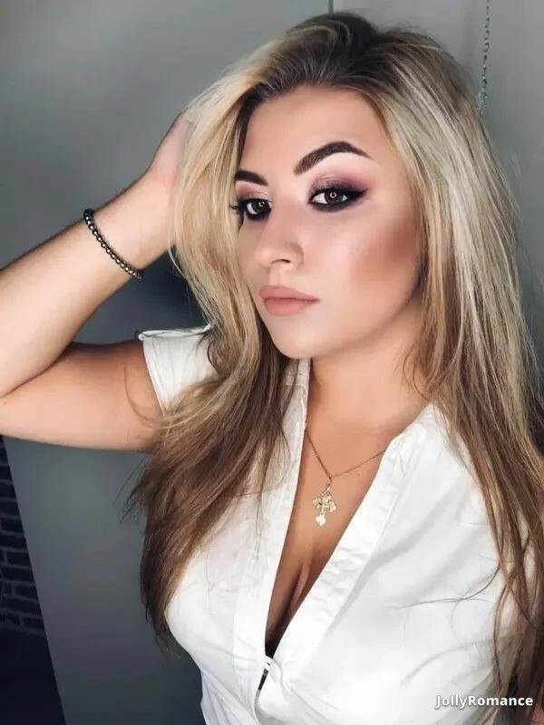 Tatiana Profile image 4