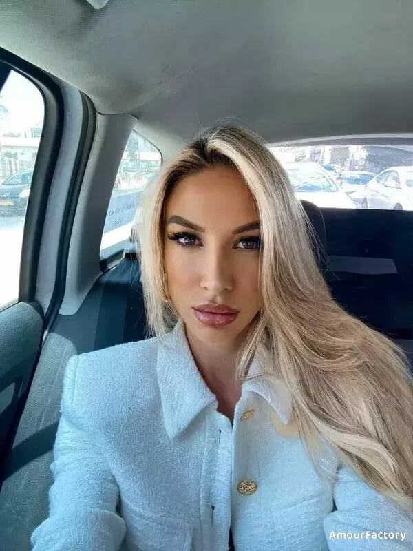 Victoria Profile image 3